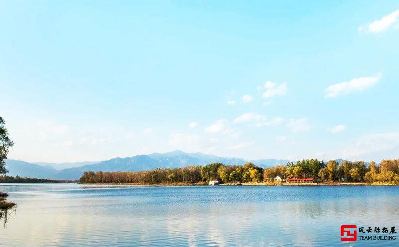 風(fēng)景優(yōu)美的延慶媯河公園河畔